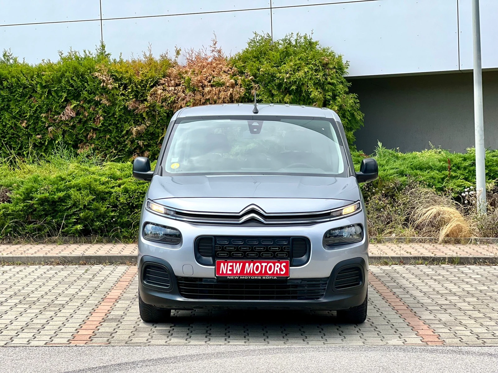 Citroen Berlingo 1.6HDI Лизинг през Уникредит по 385 лева на месец - изображение 2