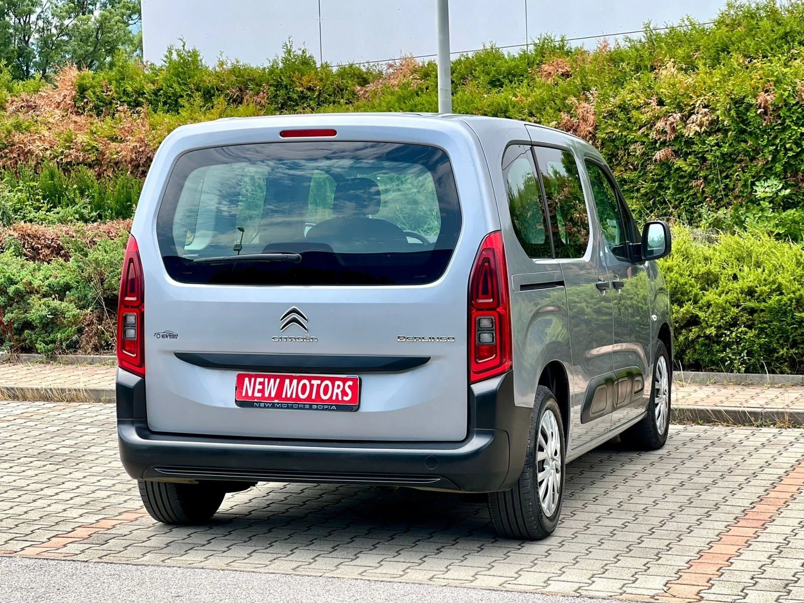 Citroen Berlingo 1.6HDI Лизинг през Уникредит по 385 лева на месец - изображение 7