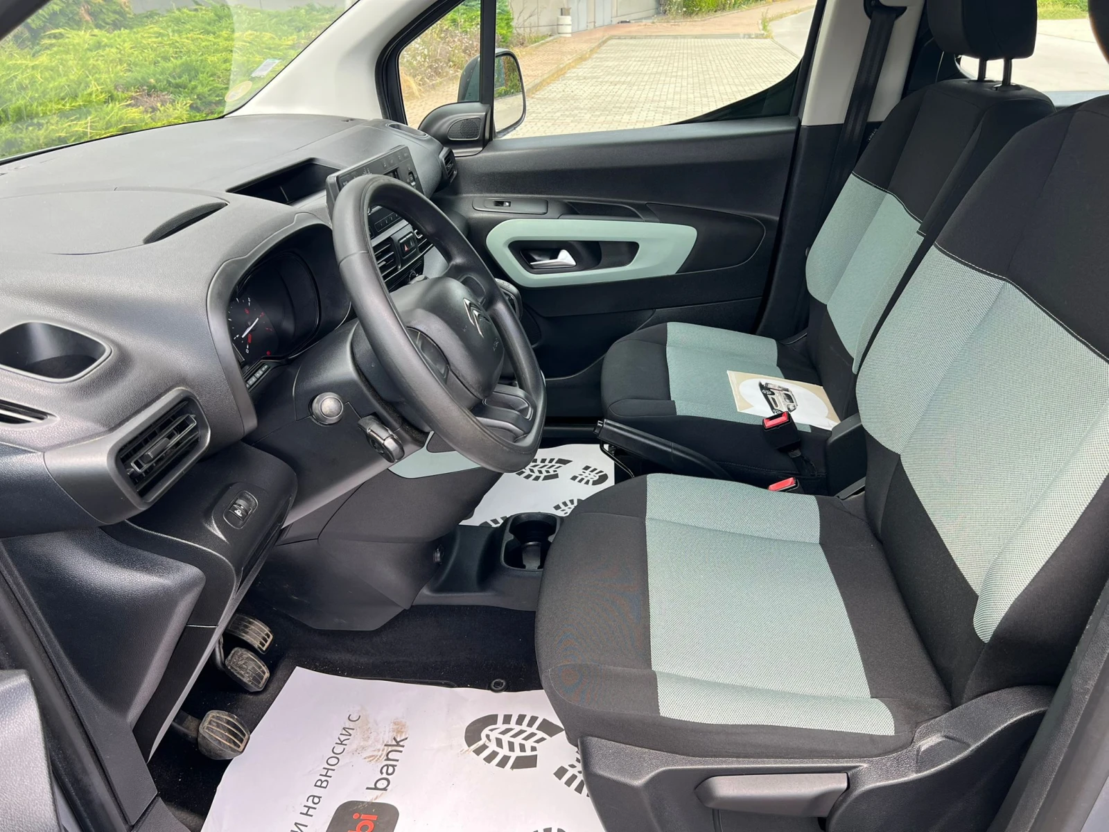 Citroen Berlingo 1.6HDI Лизинг през Уникредит по 385 лева на месец - изображение 10