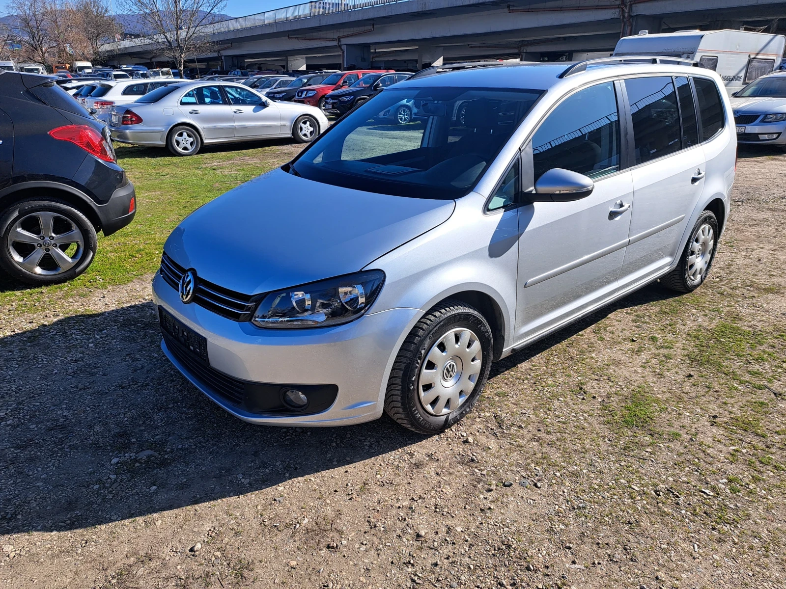 VW Touran 1.6tdi 105 k.s.