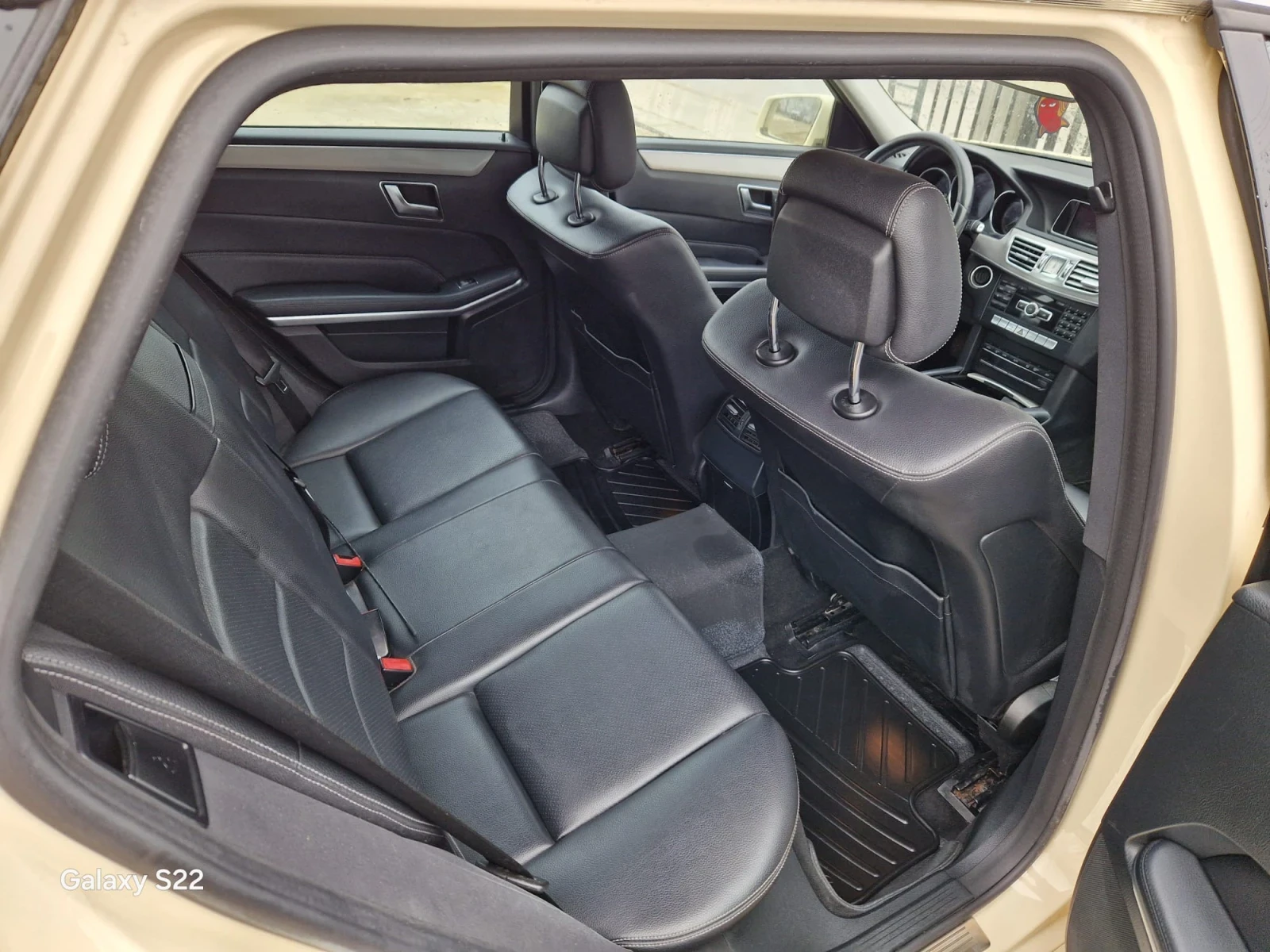 Mercedes-Benz 220  - изображение 5