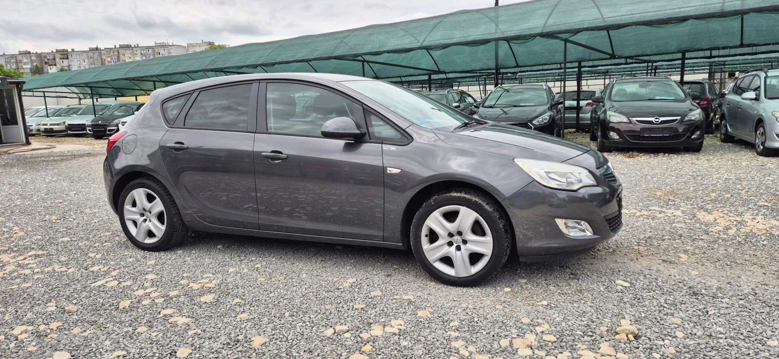 Opel Astra 1.4 NAVIGACIA, снимка 7 - Автомобили и джипове - 52990307