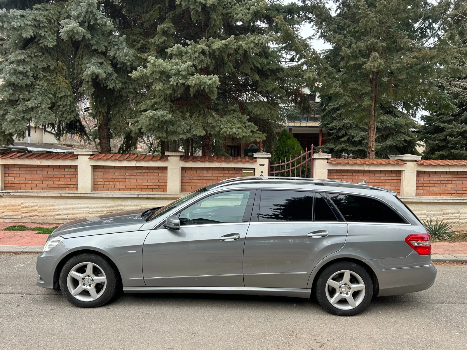 Mercedes-Benz E 220 2, 2NAVI KOJA AVTOMAT - изображение 7