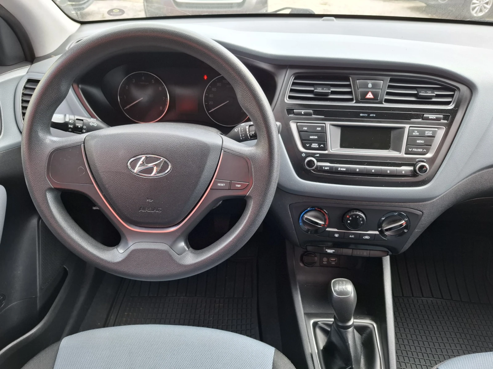 Hyundai I20 1.2 * 155420 к.м. * EURO6, снимка 8 - Автомобили и джипове - 54124745