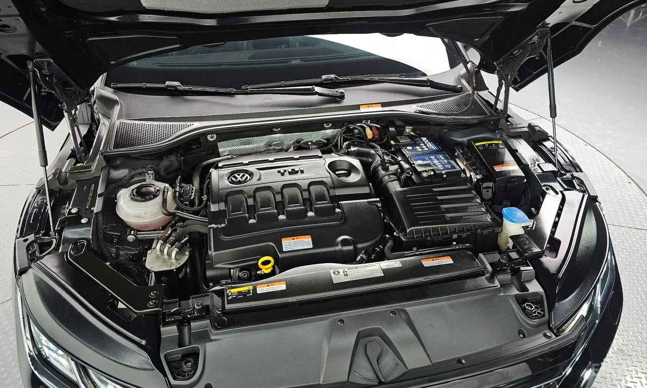 VW Arteon * 2.0TDI* PRESTIGE* HEADUP* КАМЕРИ* ПОДГРЕВ* , снимка 15 - Автомобили и джипове - 54331479