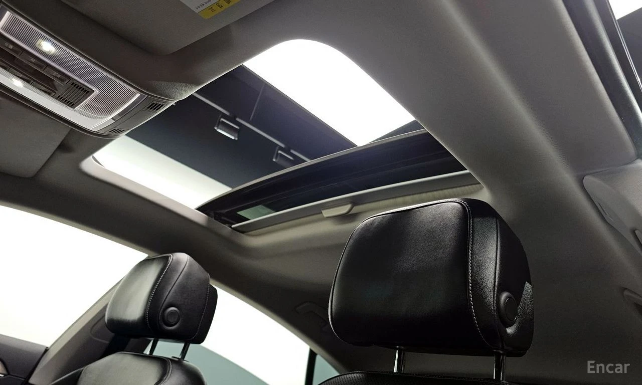 VW Arteon * 2.0TDI* PRESTIGE* HEADUP* КАМЕРИ* ПОДГРЕВ* , снимка 13 - Автомобили и джипове - 54331479