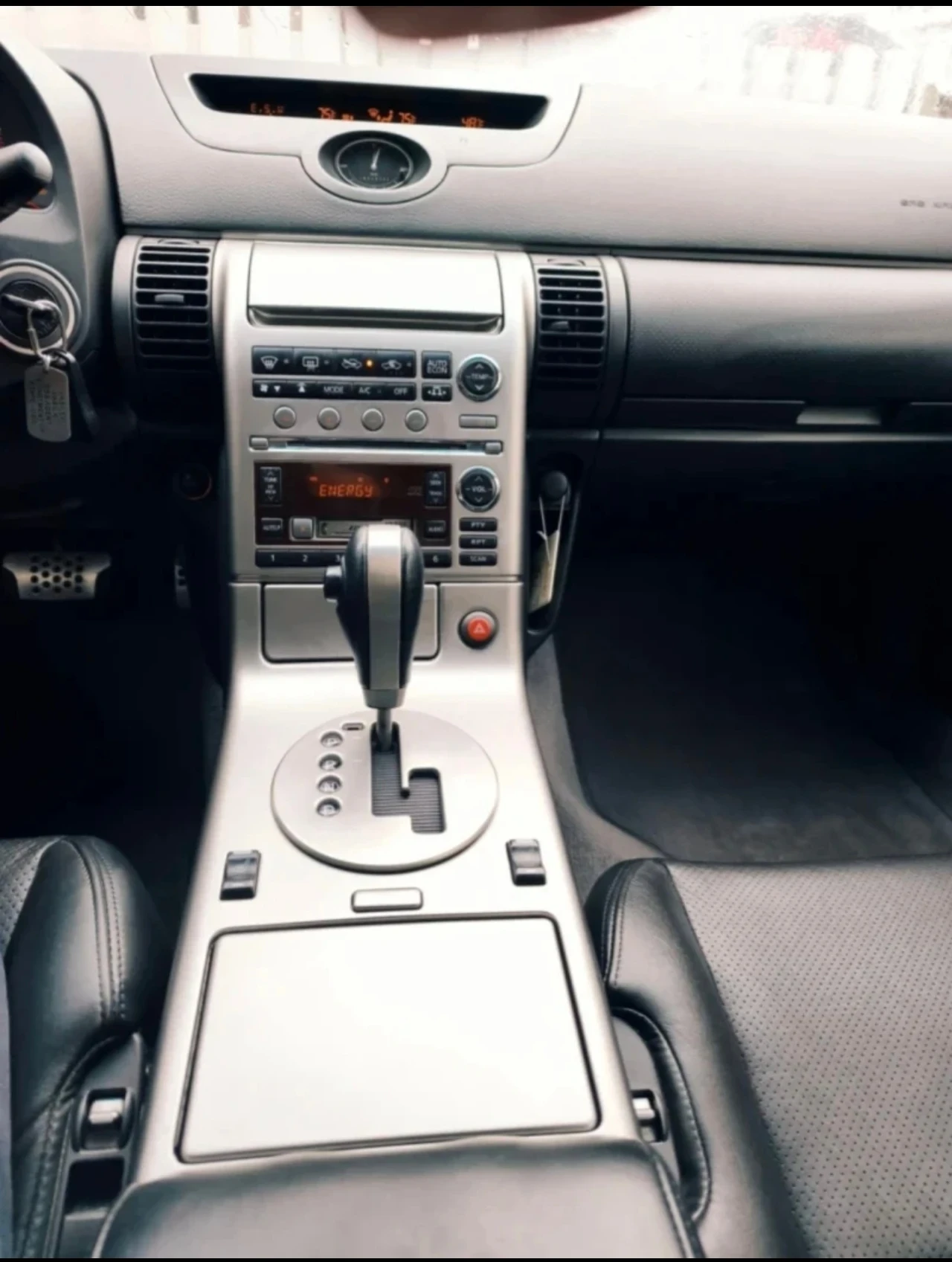 Nissan 350z, снимка 8 - Автомобили и джипове - 54486409