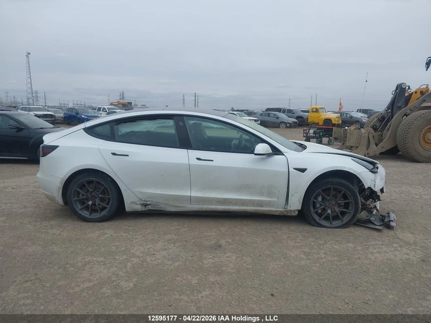 Tesla Model 3 4x4 Facelift !Long Range, снимка 12 - Автомобили и джипове - 54706702