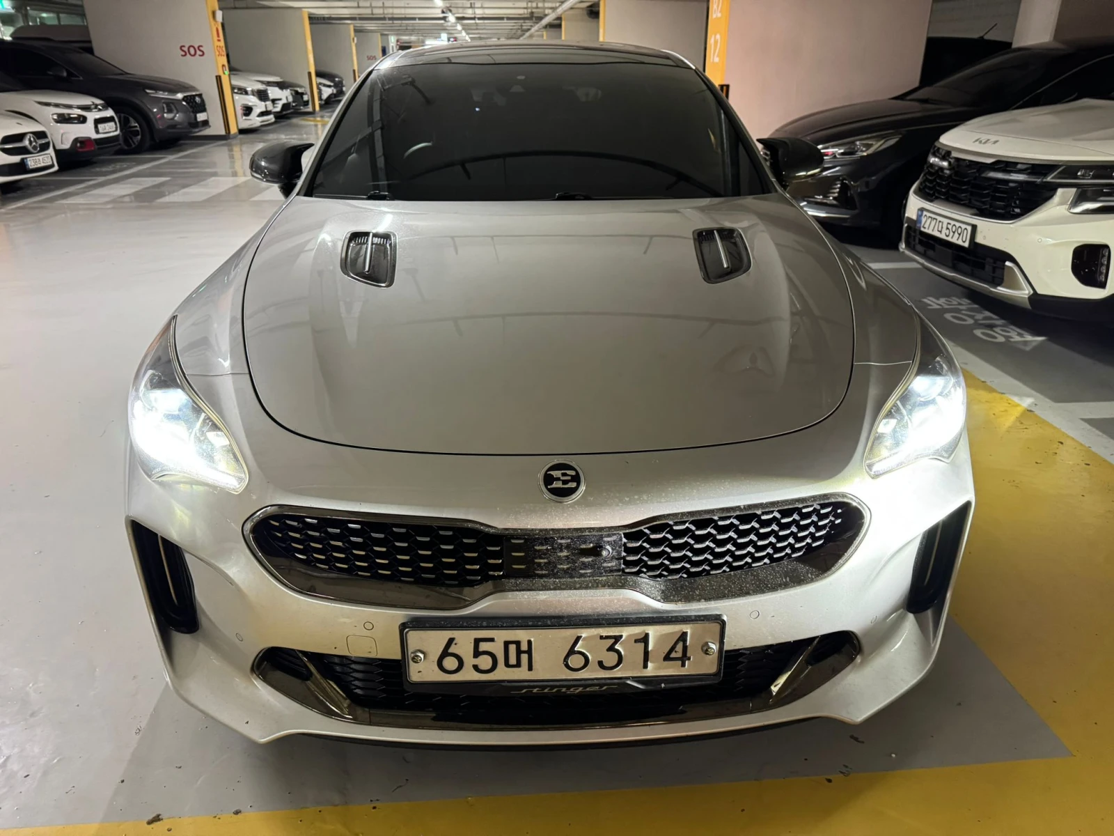 Kia Stinger 3.3 T 2WD GT / Очакван внос !!!, снимка 8 - Автомобили и джипове - 54751429