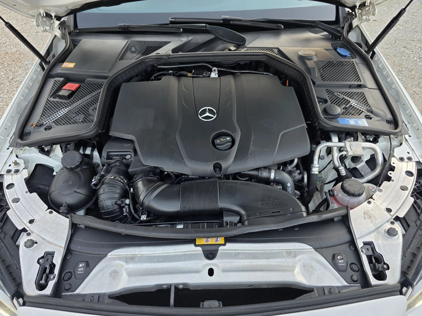 Mercedes-Benz C 220 CDI 170 К.С. АМГ ПАКЕТ / ЛЕД / НАВИ / КОЖА, снимка 17 - Автомобили и джипове - 55108773