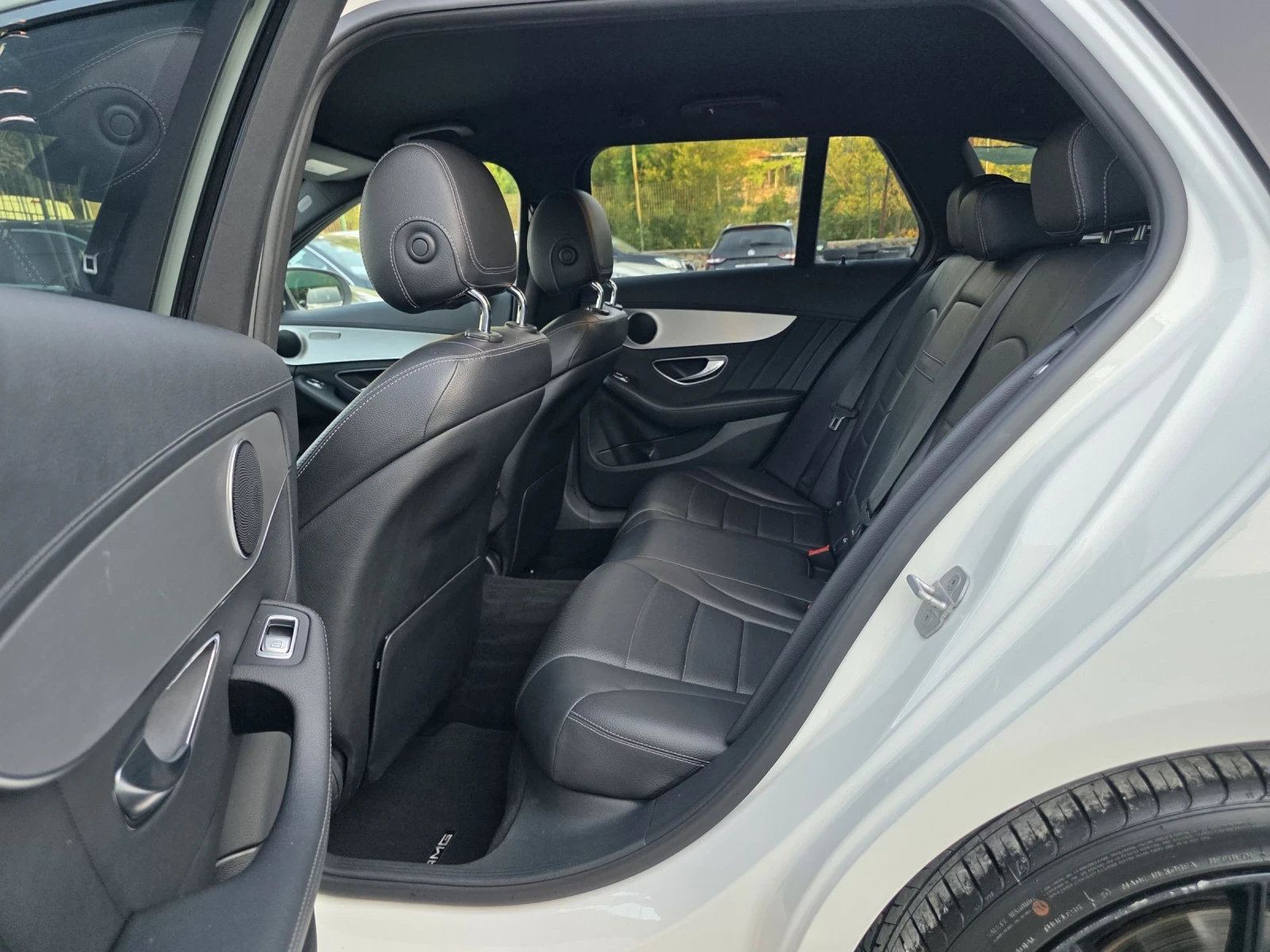 Mercedes-Benz C 220 CDI 170 К.С. АМГ ПАКЕТ / ЛЕД / НАВИ / КОЖА, снимка 10 - Автомобили и джипове - 55108773