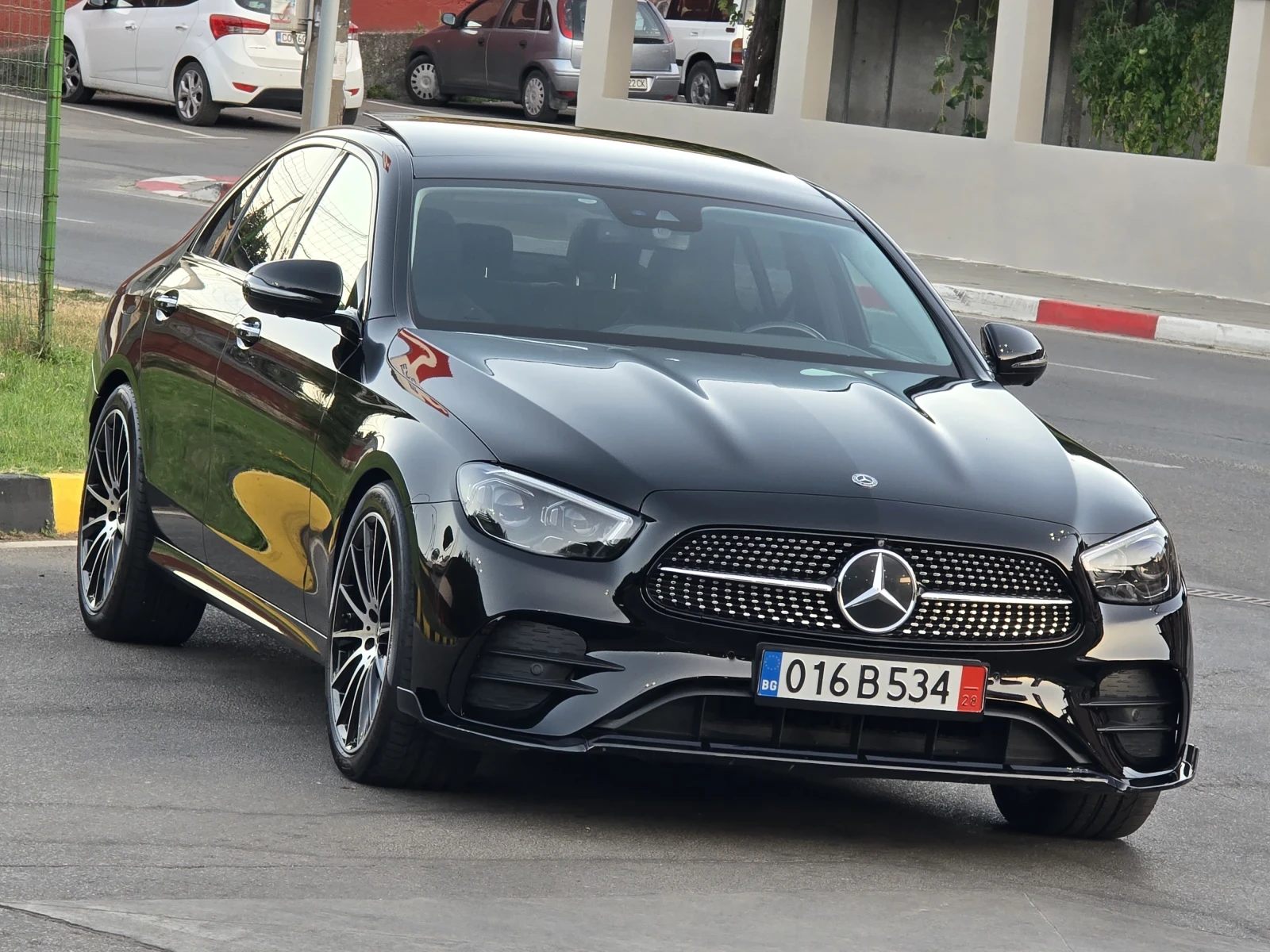 Mercedes-Benz E 400 Топ състояние лизинг 
