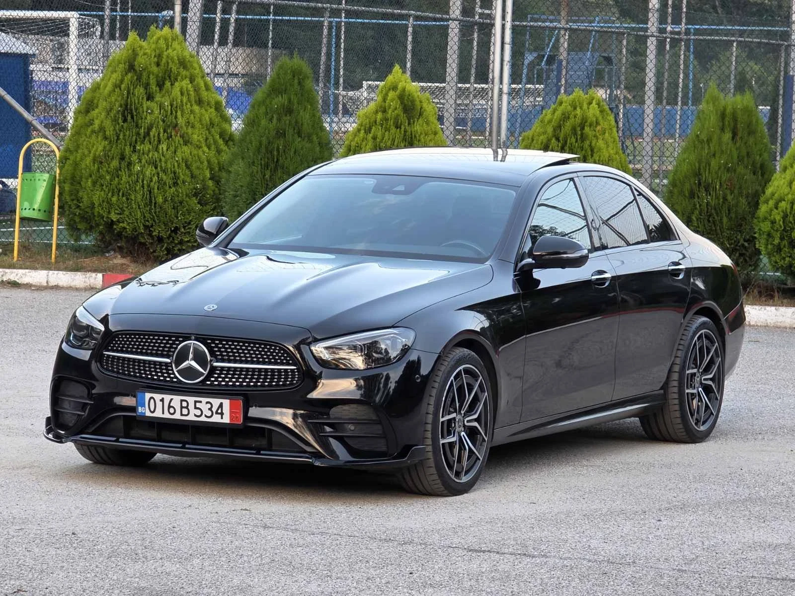 Mercedes-Benz E 400 Топ състояние лизинг , снимка 2 - Автомобили и джипове - 55335343