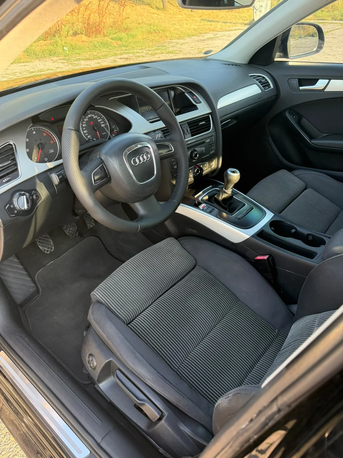 Audi A4 2.0TDI, снимка 7 - Автомобили и джипове - 55364675