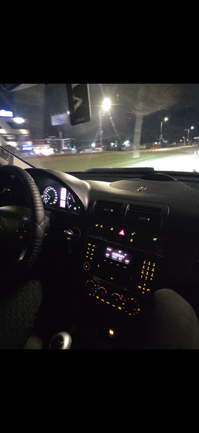Mercedes-Benz C 200, снимка 8 - Автомобили и джипове - 55416615