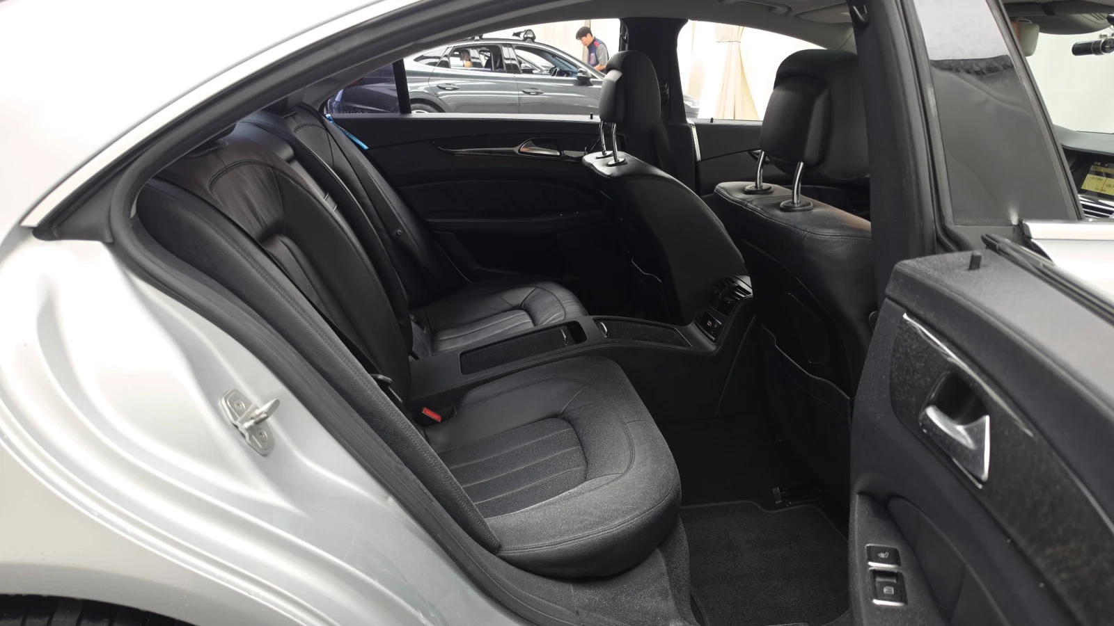 Mercedes-Benz CLS 350 3.5 V6, Подгрев, Обдухване, Шибидах, снимка 10 - Автомобили и джипове - 56197226