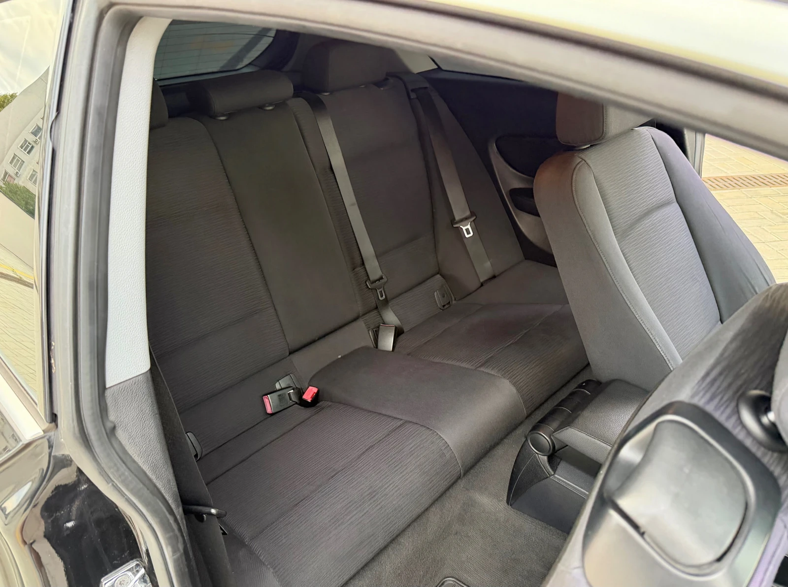 BMW 120 2.0d 163 �.� 2010� | Mobile.bg � ����������� 12