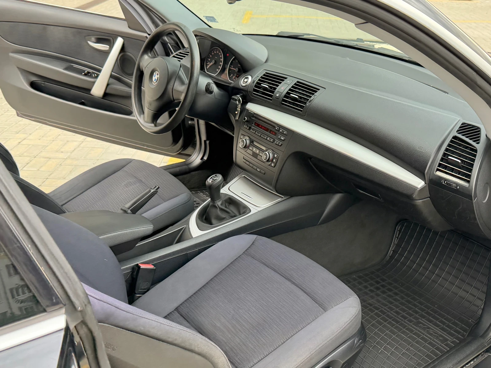 BMW 120 2.0d 163 �.� 2010� | Mobile.bg � ����������� 11