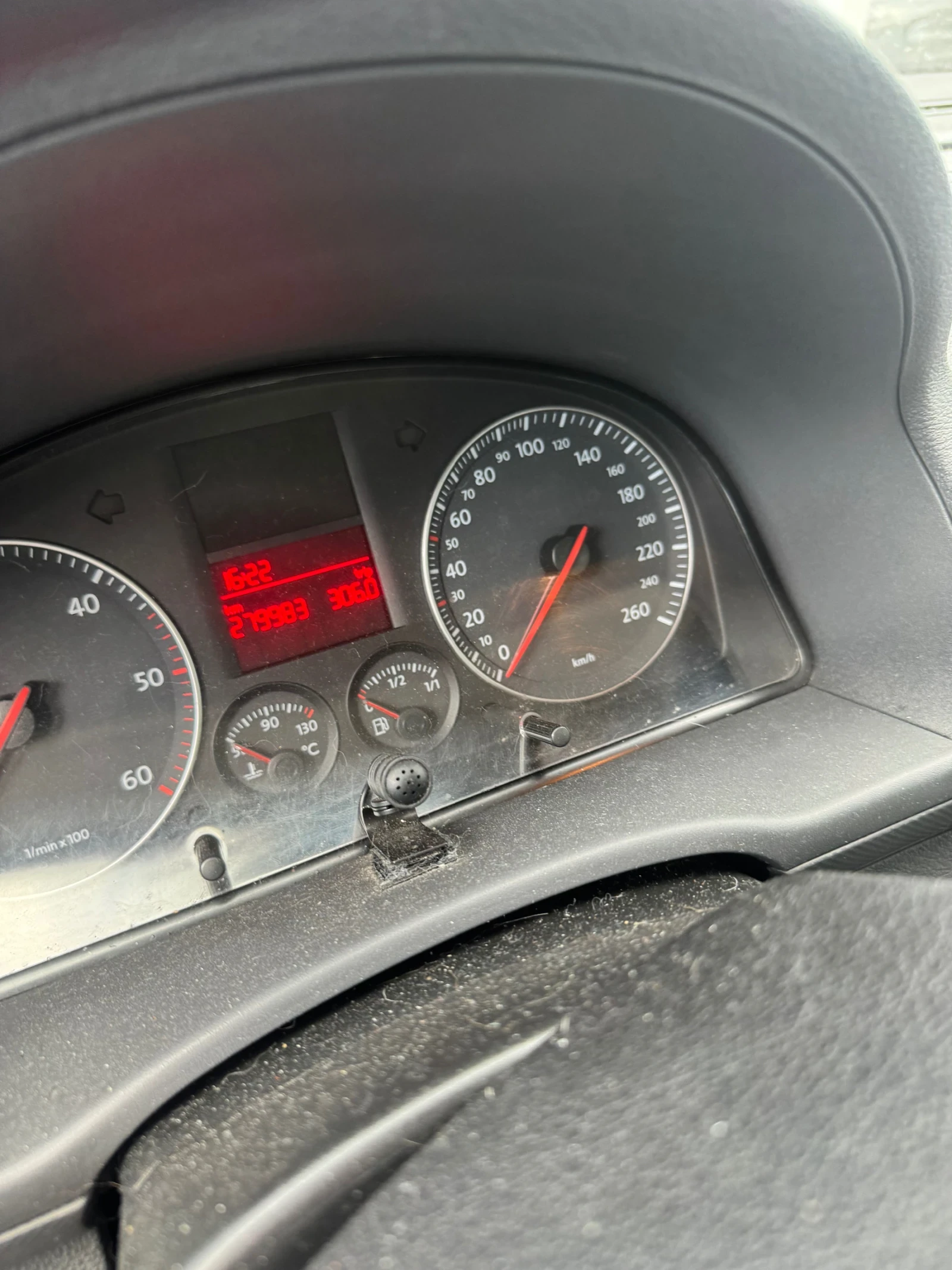 VW Caddy, снимка 4 - Автомобили и джипове - 56481524