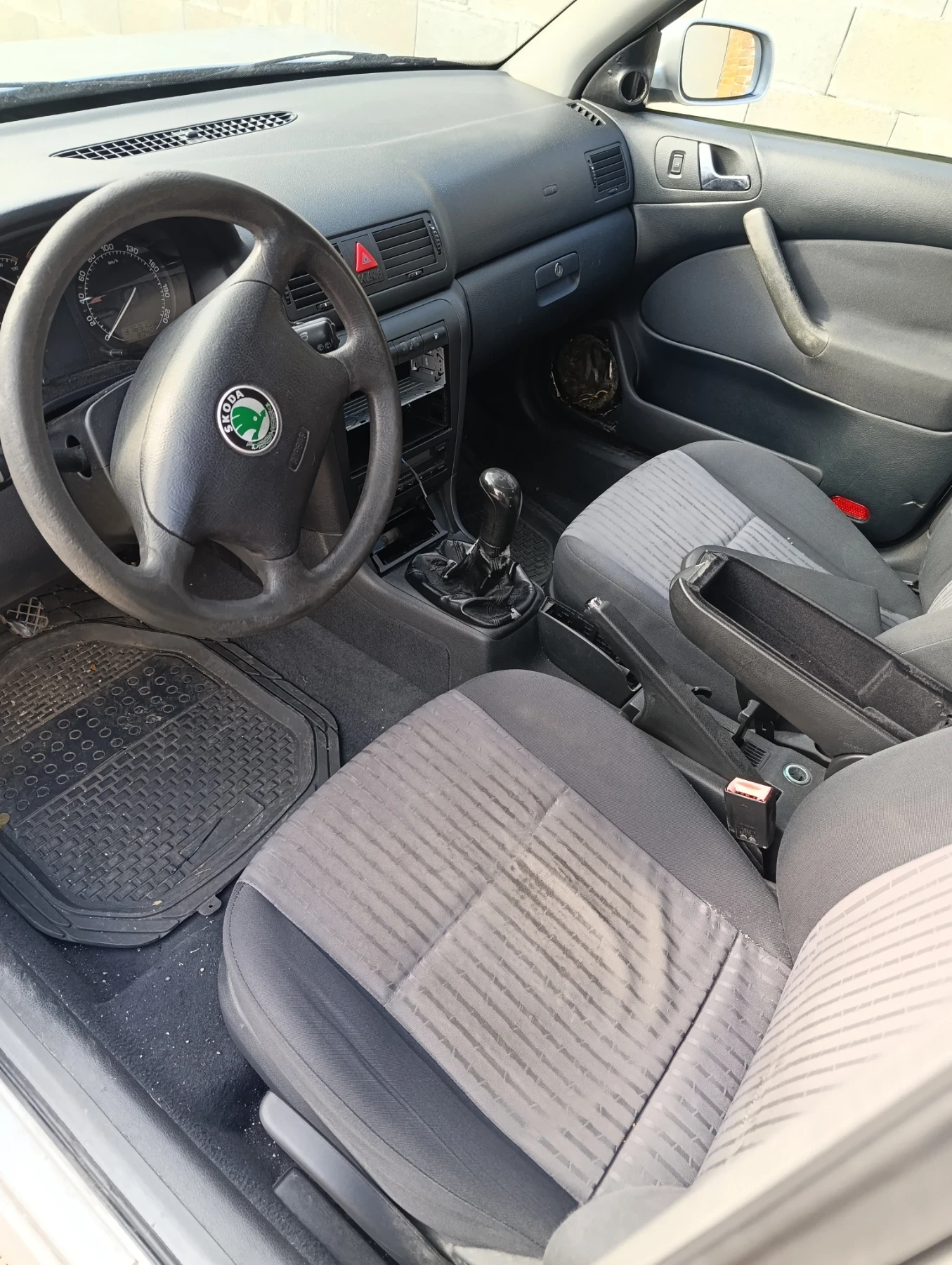 Skoda Octavia 1.9 TDI 110 , снимка 5 - Автомобили и джипове - 56629775