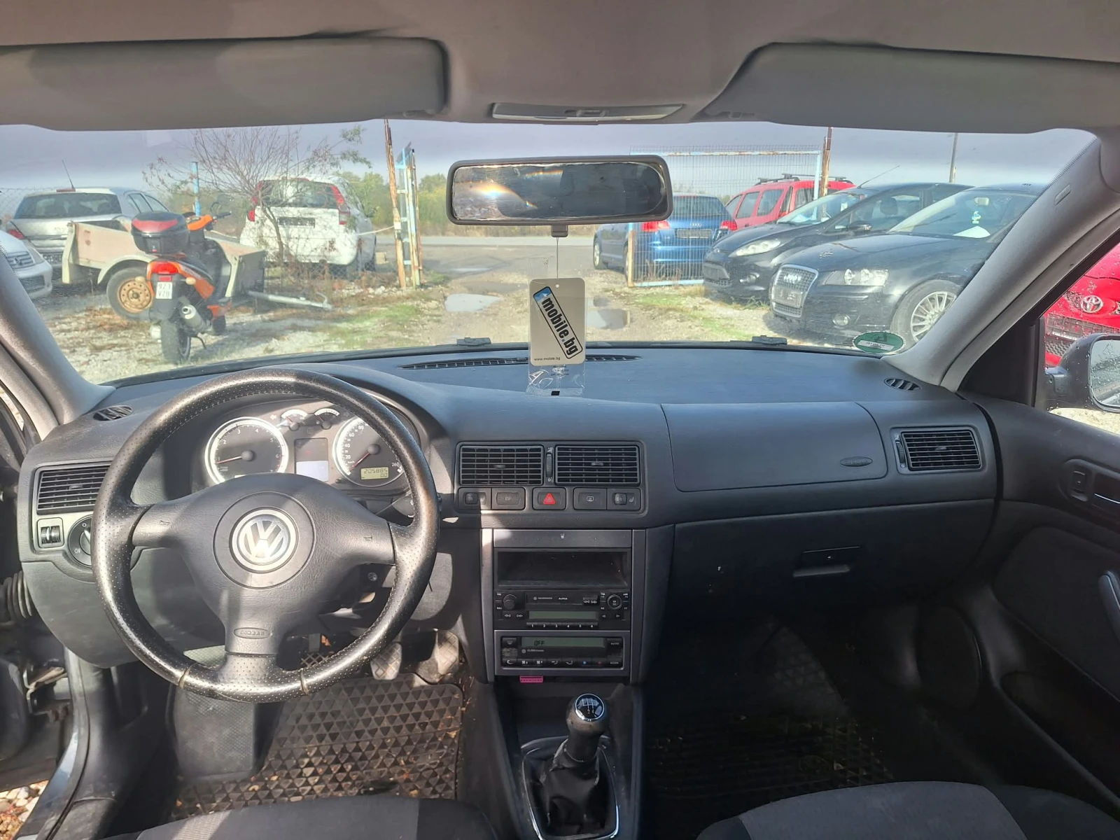 VW Golf 1.4i klima, снимка 12 - Автомобили и джипове - 56744977