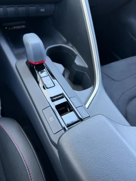 Toyota C-HR 2.0 GR Sport AWD в Гаранция, снимка 11