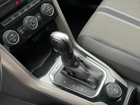 VW T-Roc 2.0TDI DSG 4x4 VIRTUAL CAMERA !! 100% РЕАЛНИ КМ !! | Auto.bg — изображение 13