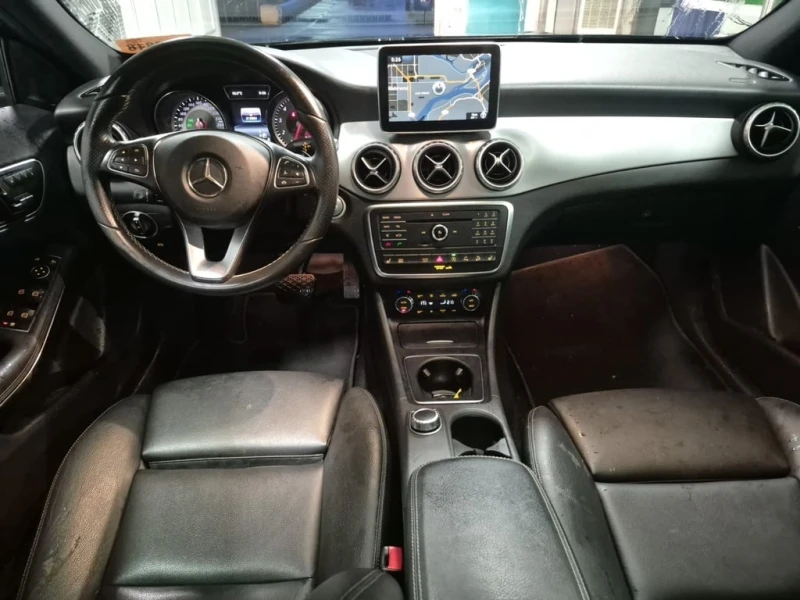 Mercedes-Benz GLA * 250 * CARFAX * ФИНАНСИРАНЕ, снимка 11 - Автомобили и джипове - 52769355