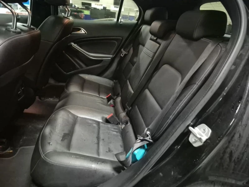 Mercedes-Benz GLA * 250 * CARFAX * ФИНАНСИРАНЕ, снимка 13 - Автомобили и джипове - 52769355