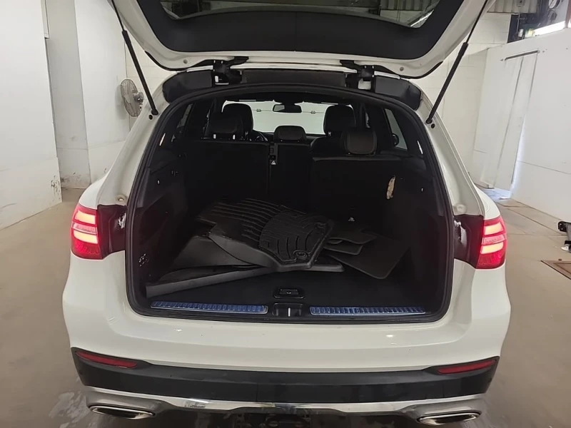 Mercedes-Benz GLC * 300 * CARFAX * ЦЕНА ДО БГ, снимка 14 - Автомобили и джипове - 52877178