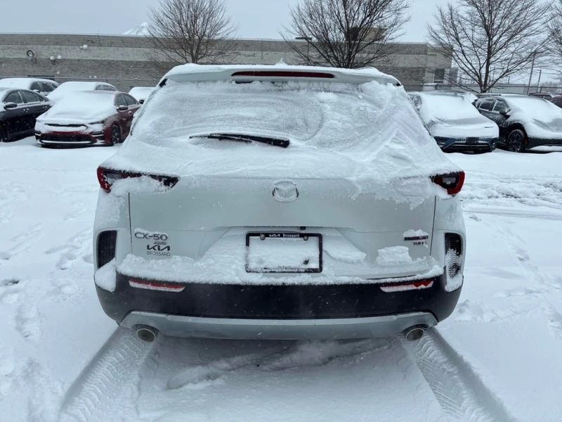 Mazda CX-50 2023 AWD * CARFAX * БЕЗ ПЪРВОНАЧАЛНА ВНОСКА, снимка 4 - Автомобили и джипове - 53127334
