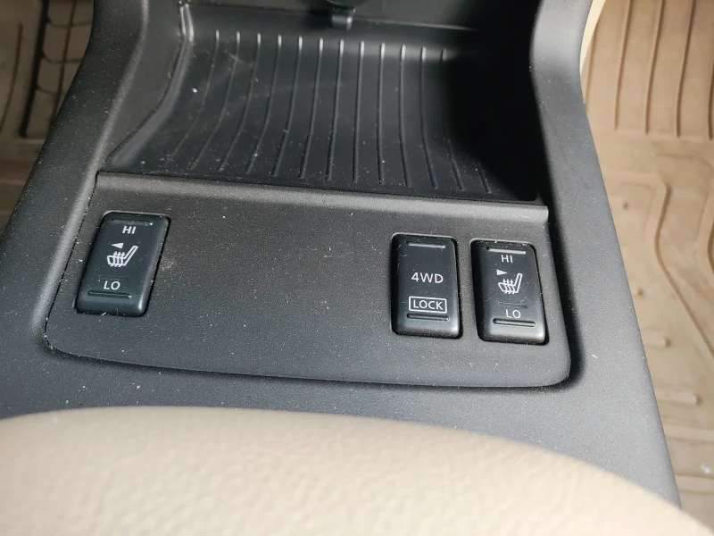 Nissan Murano 2.5DCI, снимка 9 - Автомобили и джипове - 53132736