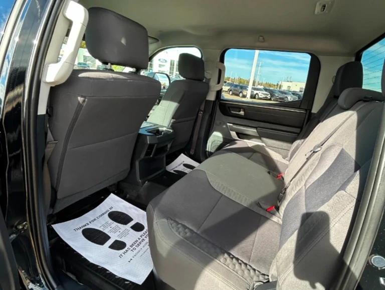 Toyota Tundra SR - изображение 8