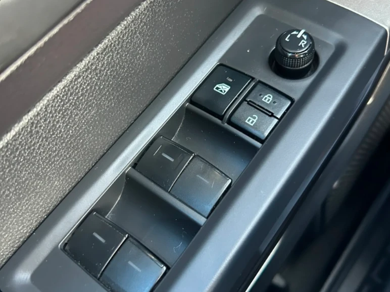 Toyota Tundra SR - изображение 10