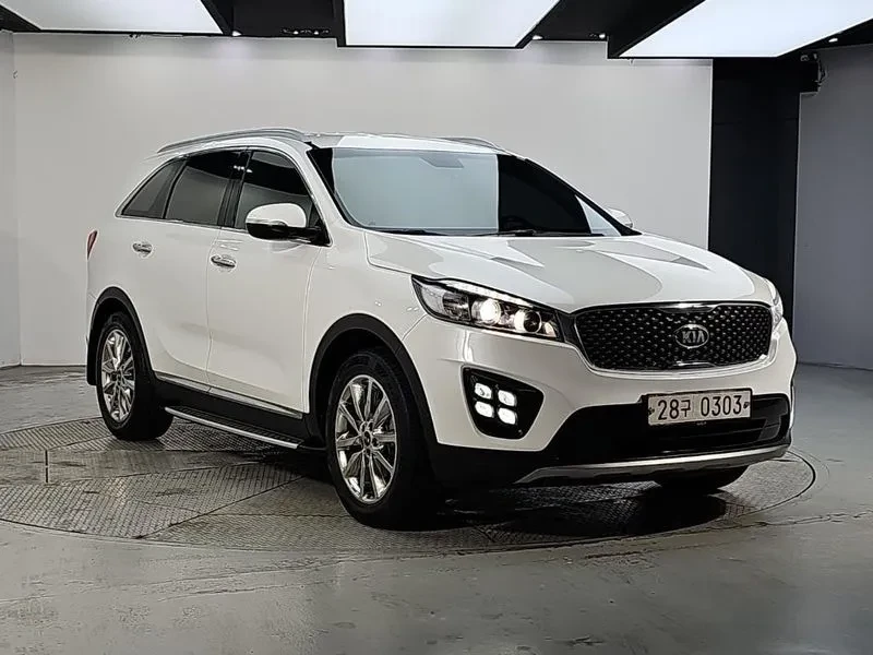 Kia Sorento 2.0 2WD PRESTIGE, снимка 2 - Автомобили и джипове - 56305619