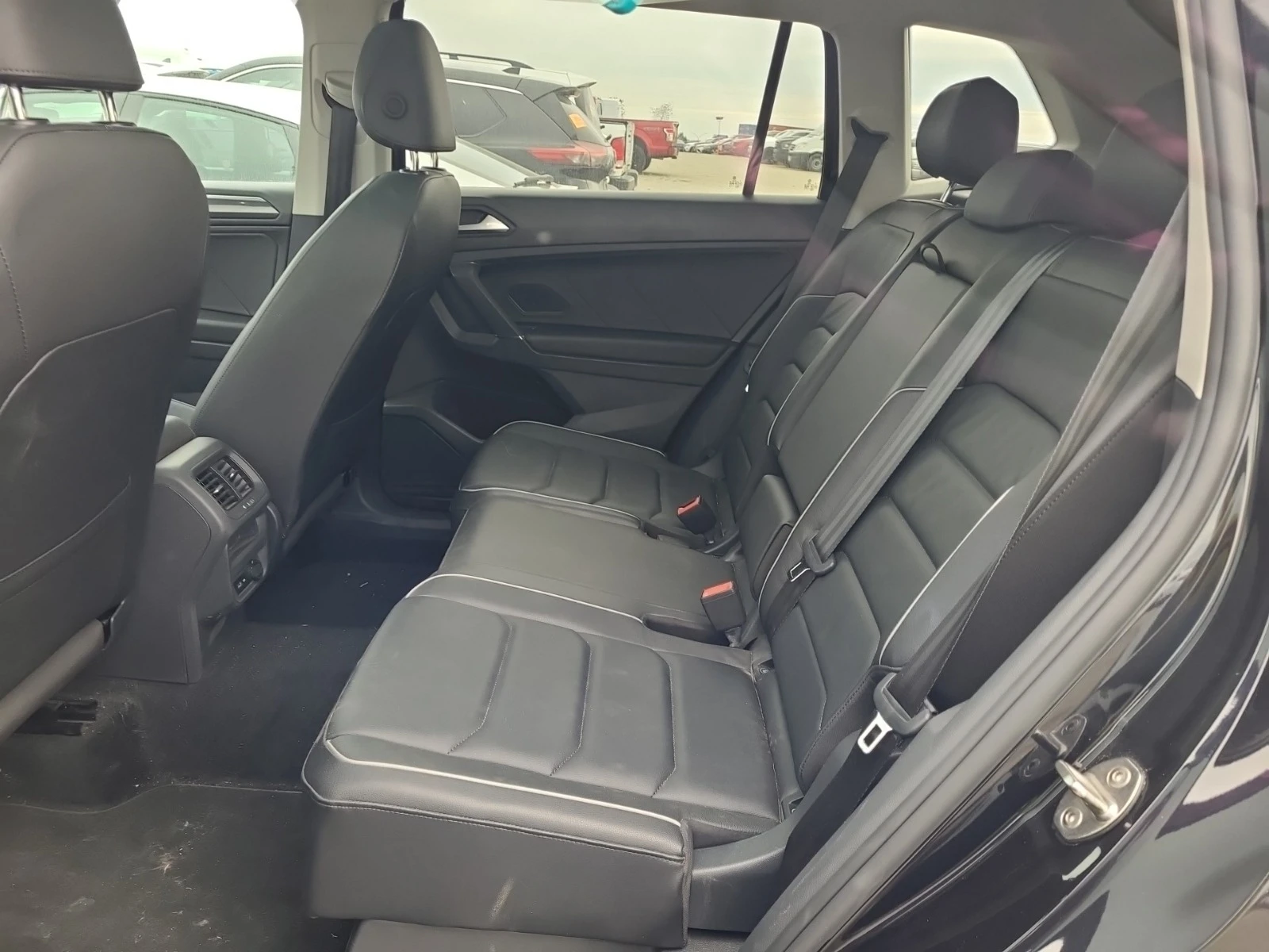 VW Tiguan SEL PREMIUM R-LINE * * CARFAX * * АВТО КРЕДИТ * *  - изображение 7