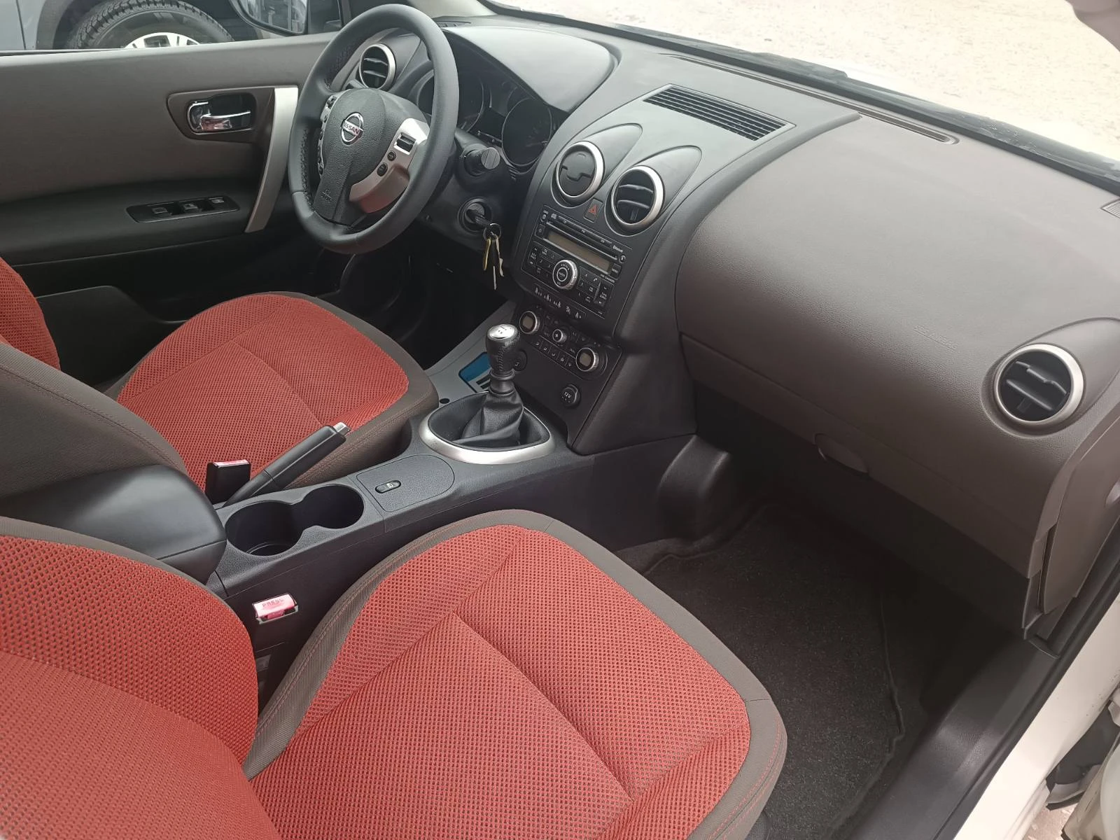 Nissan Qashqai 1.5 dCi - изображение 9