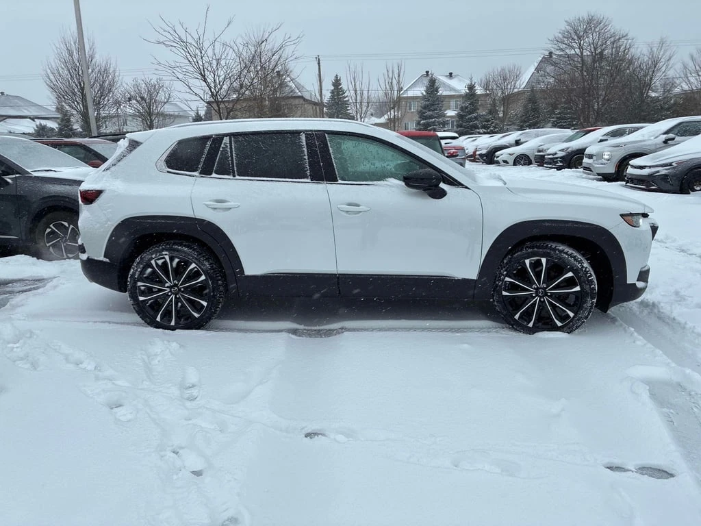 Mazda CX-50 2023 AWD * CARFAX * БЕЗ ПЪРВОНАЧАЛНА ВНОСКА - изображение 3