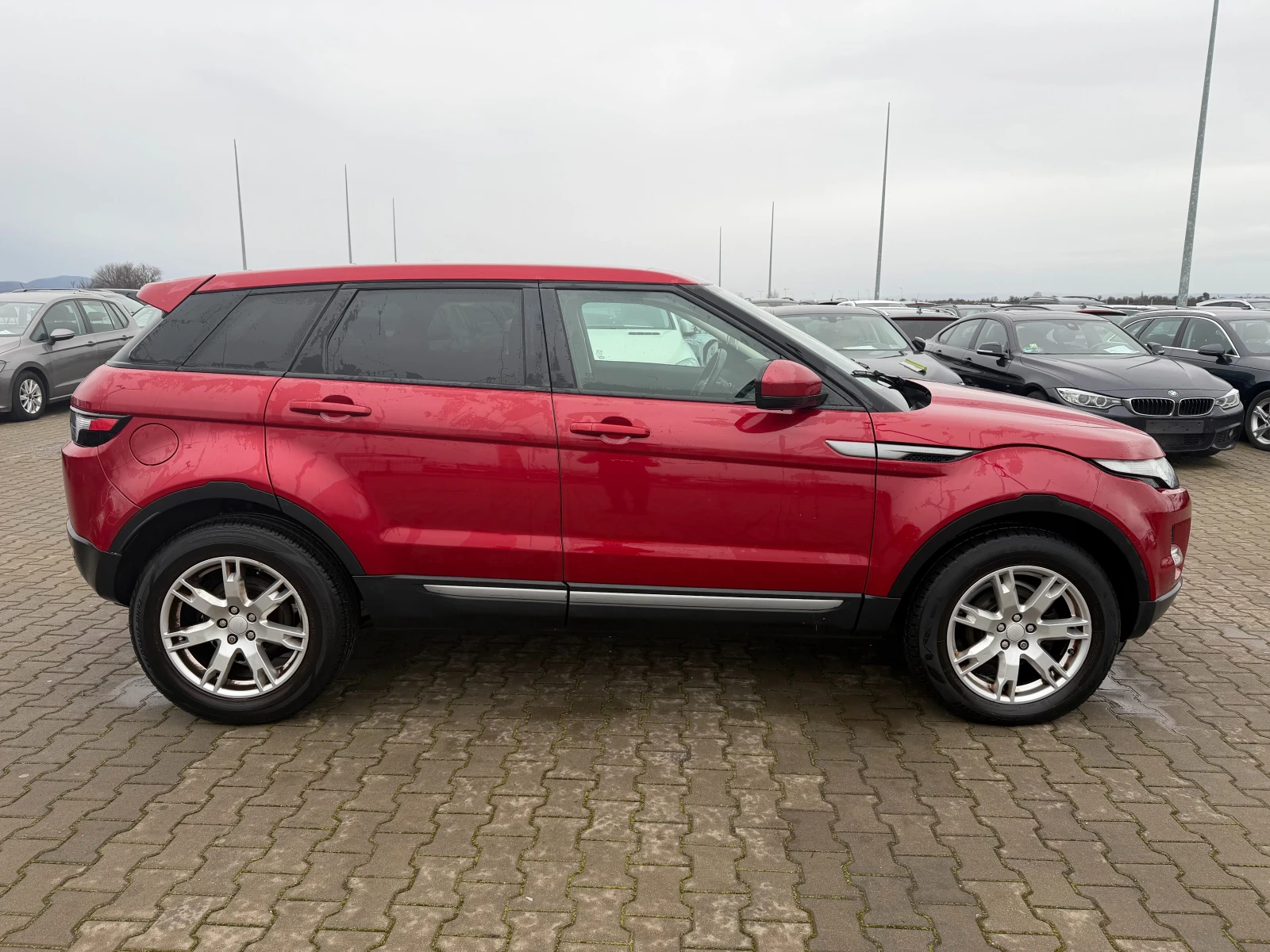Land Rover Evoque 2.2Td4 4X4 AVTOMAT/NAVI/KOJA/PANORAM EURO 5 - изображение 5