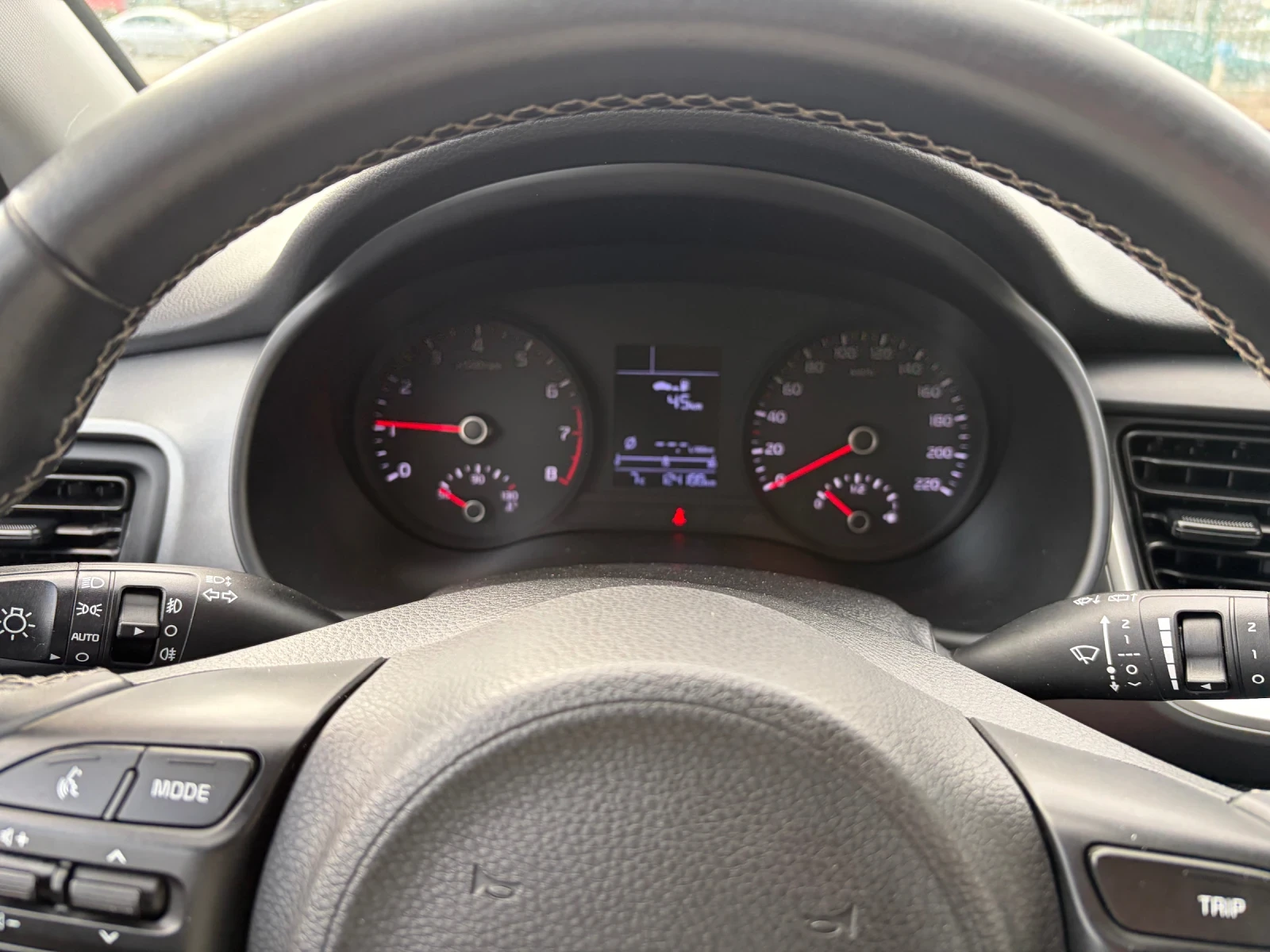 Kia Stonic Urban 1.2i-84k.c. ECO GPL /Apple CarPlay/ | Mobile.bg � ����������� 11