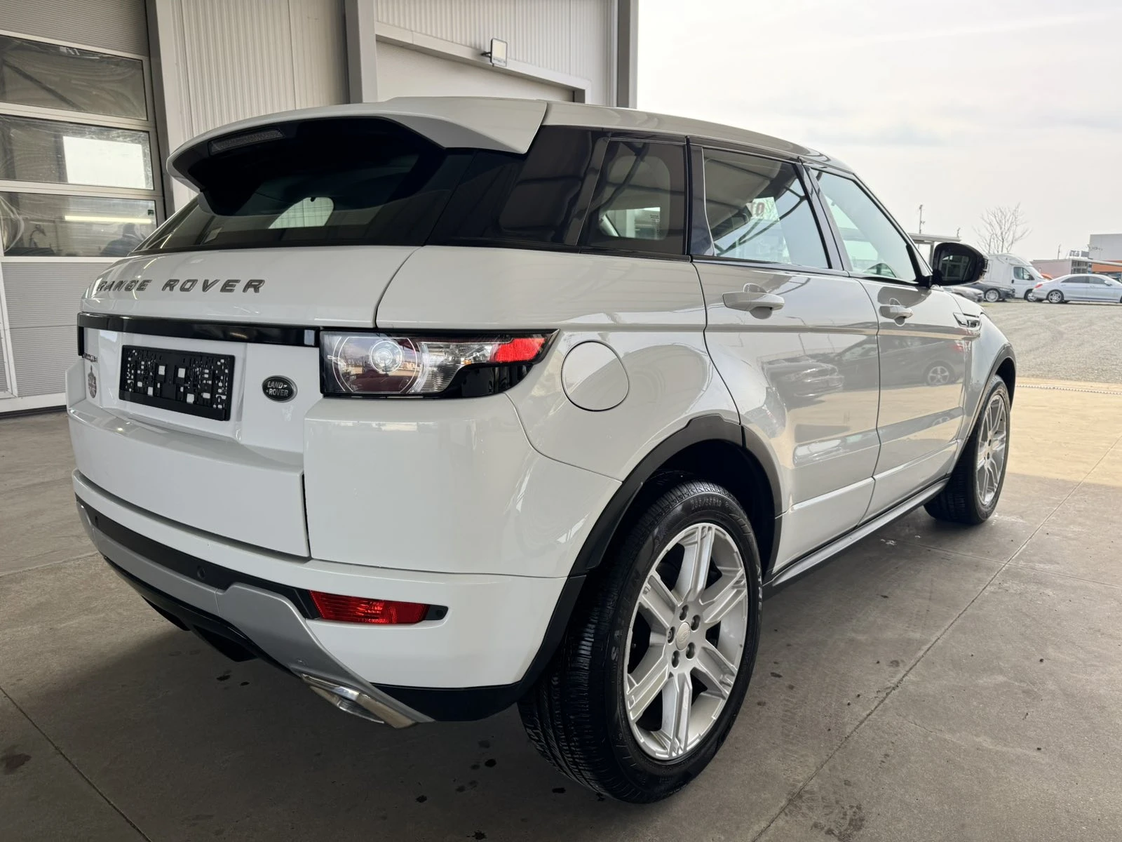 Land Rover Range Rover Evoque 2.2D* 150ps* 4x4* R-Dynamic* ����* ���� | Mobile.bg � ����������� 5