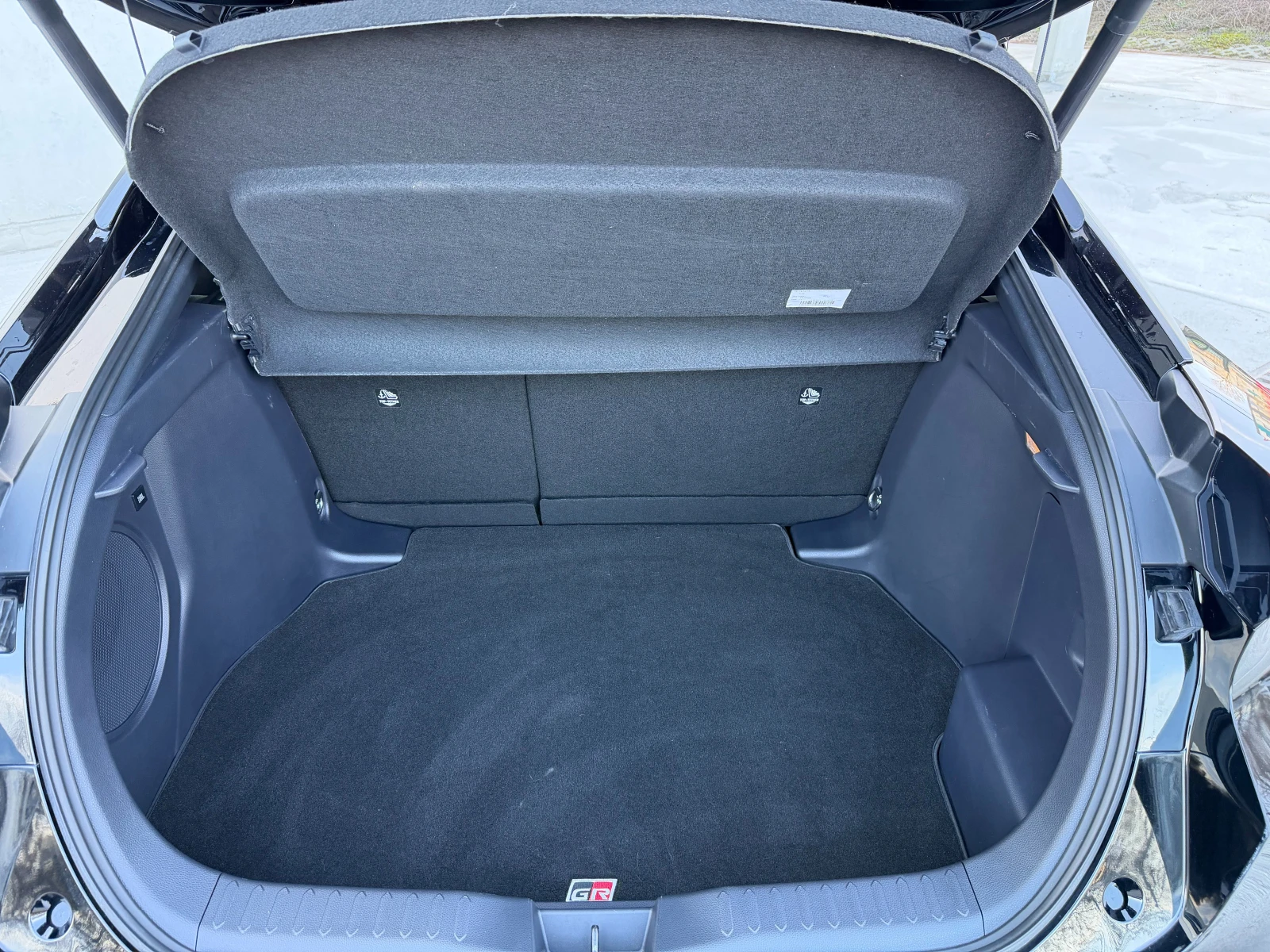 Toyota C-HR 2.0 GR Sport AWD в Гаранция, снимка 16 - Автомобили и джипове - 53770164