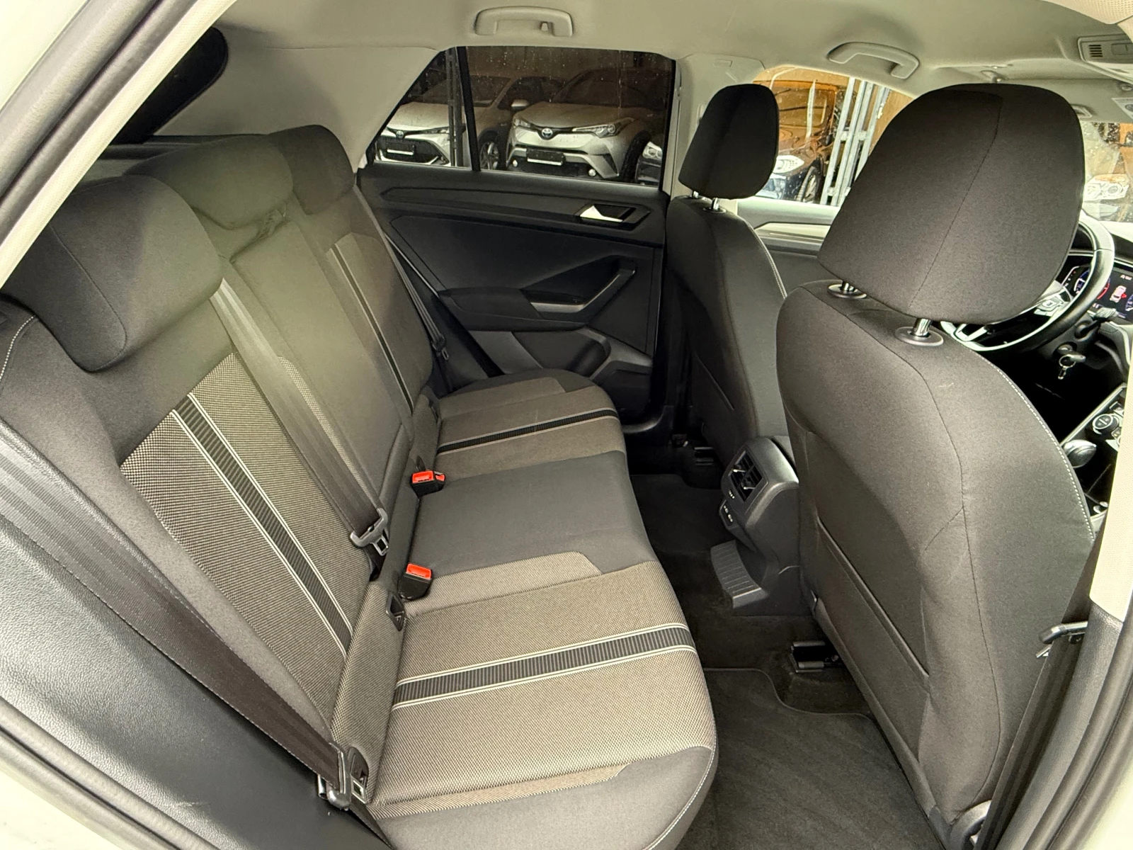 VW T-Roc 2.0TDI DSG 4x4 VIRTUAL CAMERA !! 100% ������ �� !! | Mobile.bg � ����������� 15