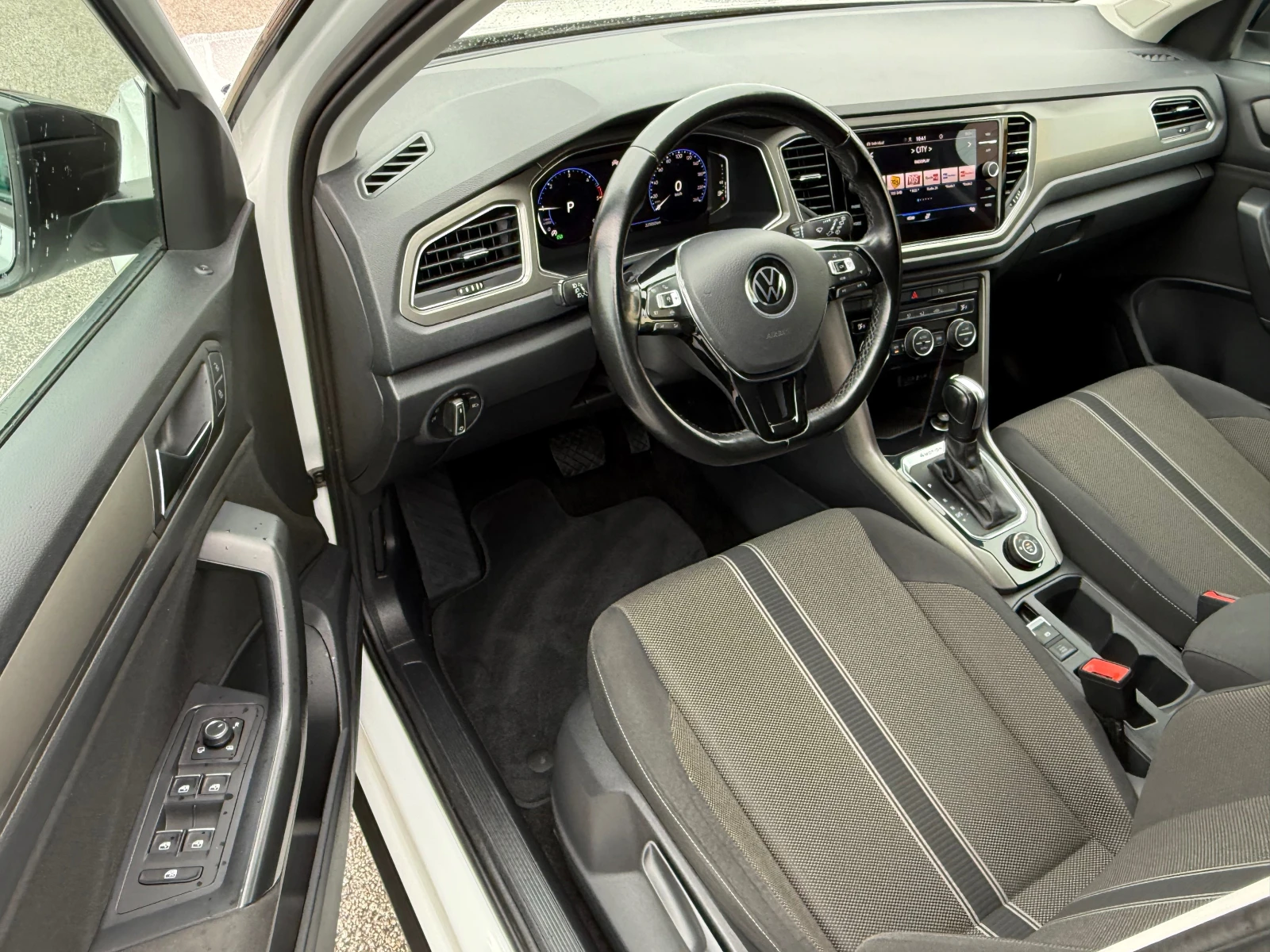 VW T-Roc 2.0TDI DSG 4x4 VIRTUAL CAMERA !! 100% ������ �� !! | Mobile.bg � ����������� 9