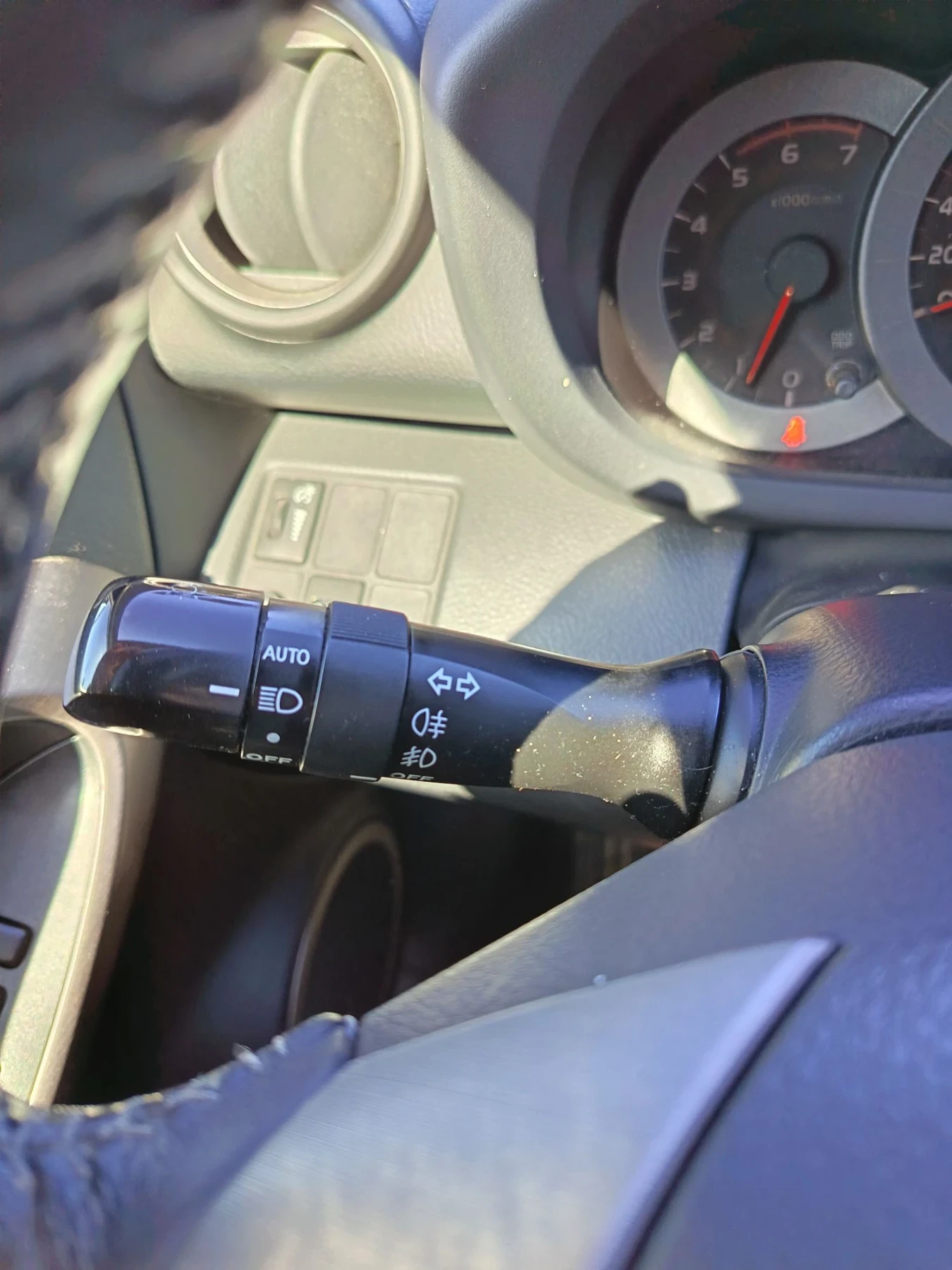 Toyota Rav4 D4D, снимка 11 - Автомобили и джипове - 55886552
