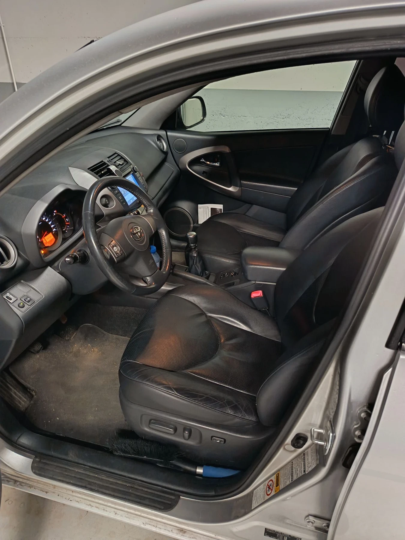Toyota Rav4 D4D, снимка 5 - Автомобили и джипове - 55886552