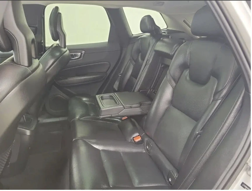 Volvo XC60 T5 Сервизна история, снимка 9 - Автомобили и джипове - 56526951