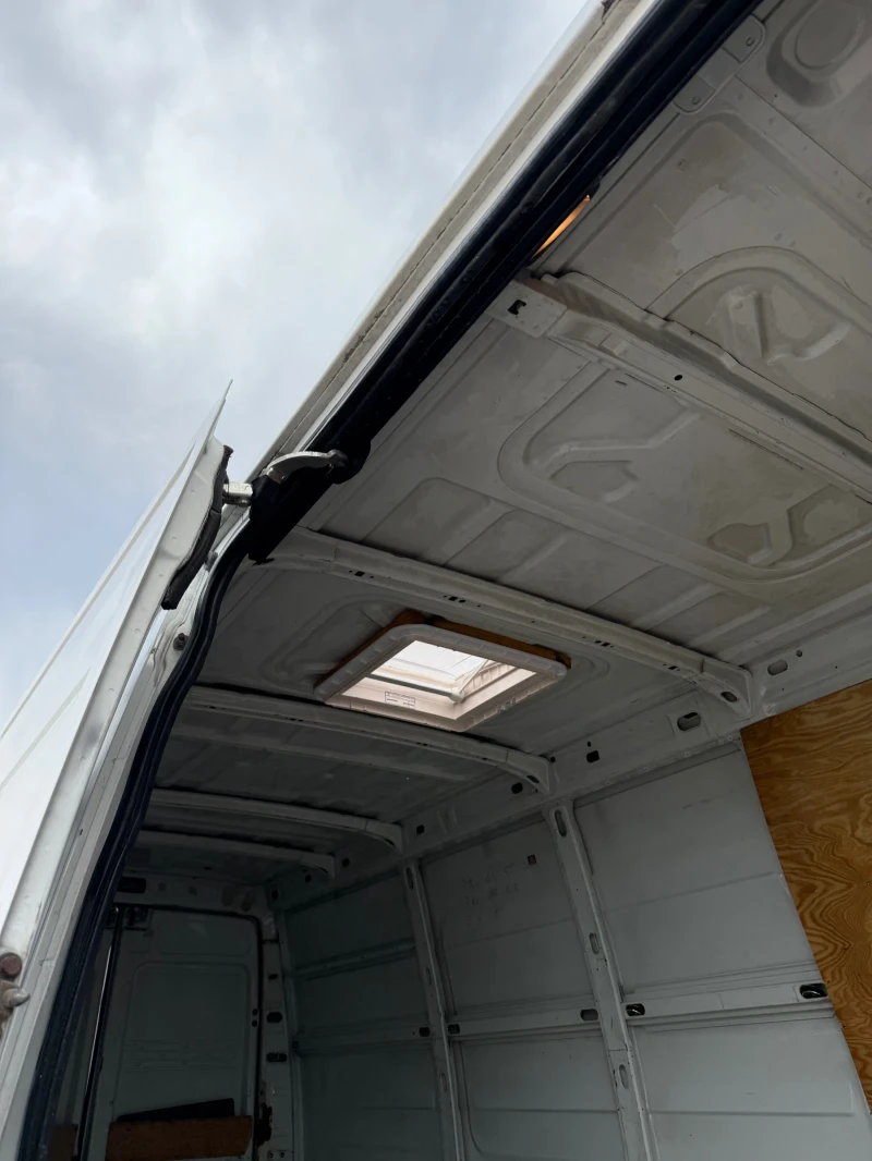 Iveco 35c18 Макси база, снимка 13 - Бусове и автобуси - 52597898