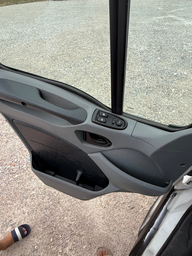 Iveco 35c18 Макси база, снимка 10 - Бусове и автобуси - 52597898