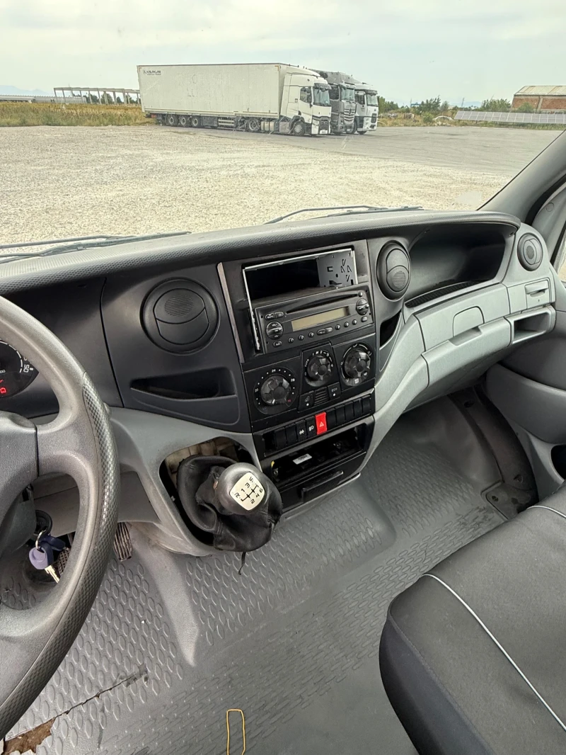 Iveco 35c18 Макси база, снимка 12 - Бусове и автобуси - 52597898